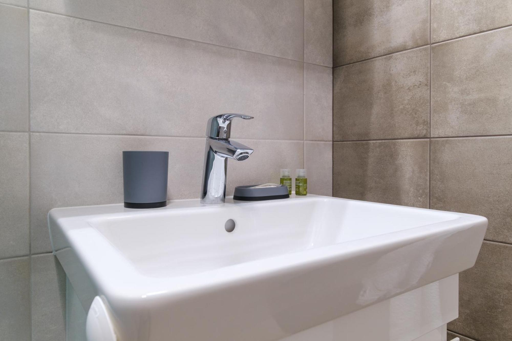 Modern 1-Bedroom Apartment With Free Parking Plovdiv Exteriör bild