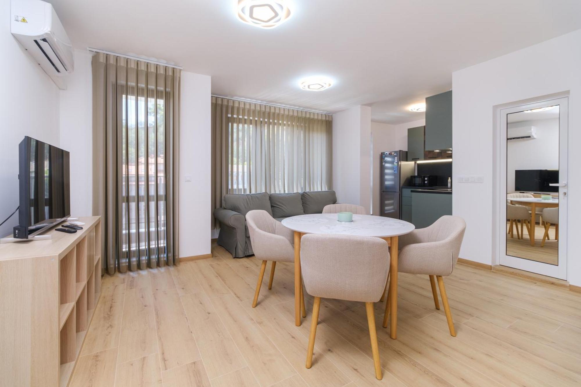 Modern 1-Bedroom Apartment With Free Parking Plovdiv Exteriör bild